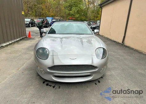 2001 Aston Martin Db7 Vantage z USA, uszkodzony, nr VIN SCFAB42371K401730